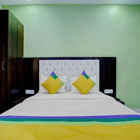 Hotel The Orient Tree, Agra アーグラ エクステリア 写真