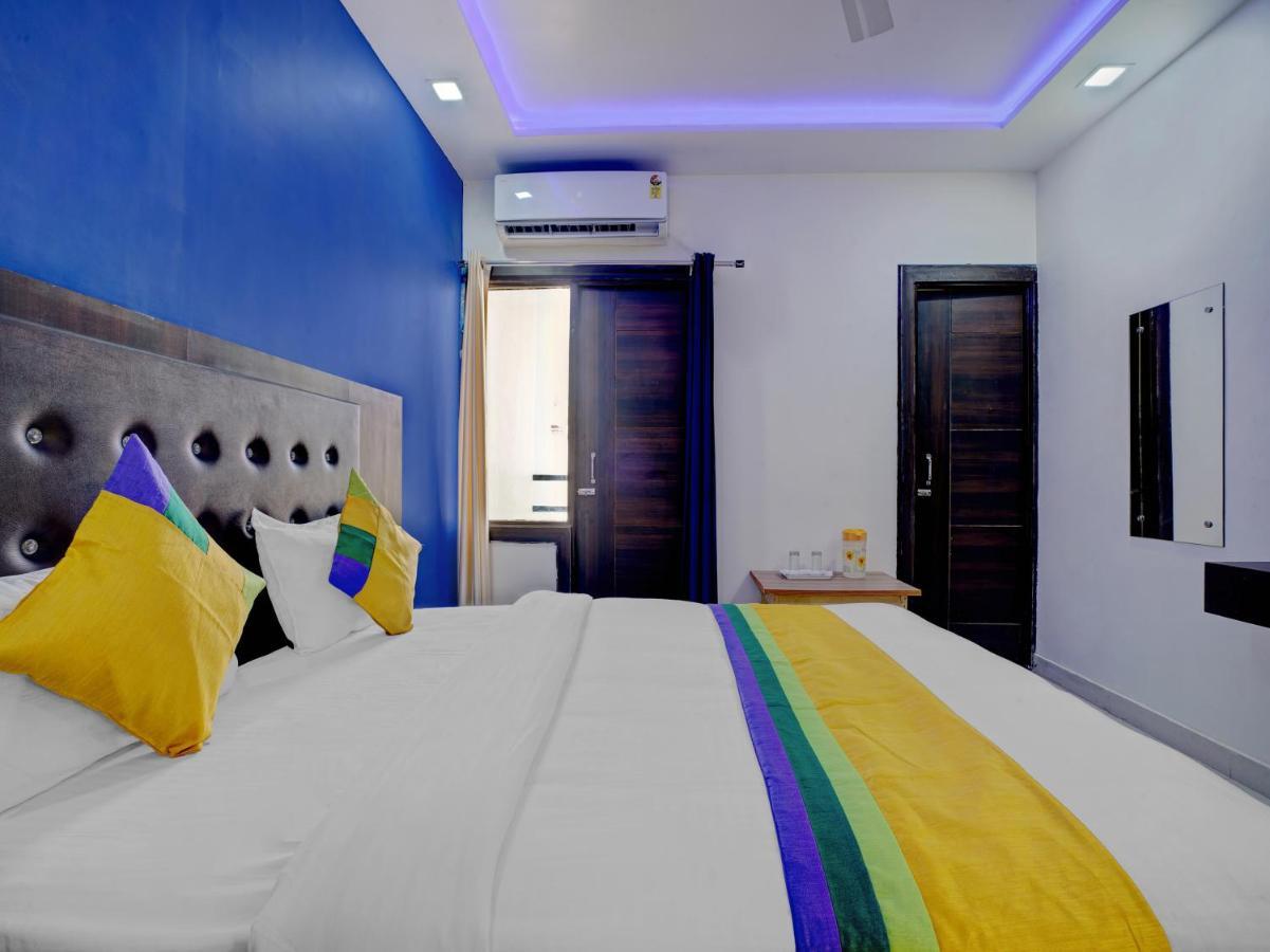 Hotel The Orient Tree, Agra アーグラ エクステリア 写真
